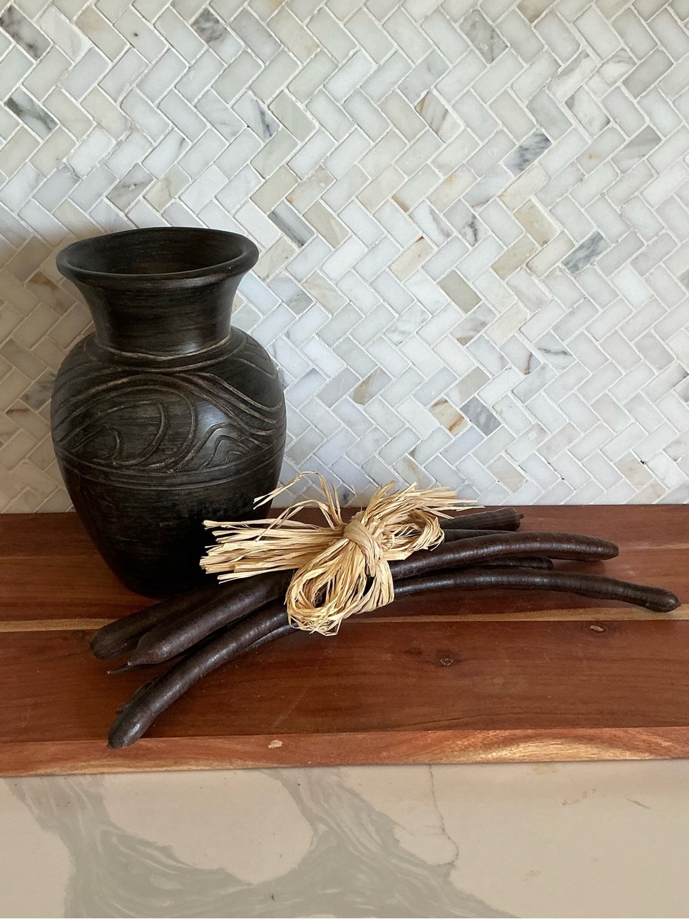 Decorative Dark Brown Carved Ceramic Vase - Five Decorative Coffee Beans